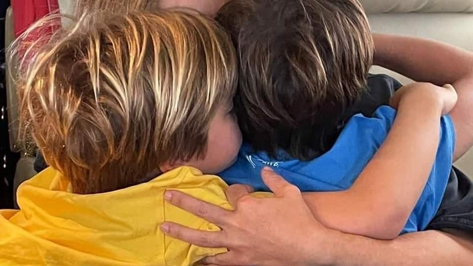 Tal parece que si Shakira nombra a Piqué algunos se molestan y si no lo hace también por lo que hay reacciones divididas tras lanzamiento de ‘Acróstico’.