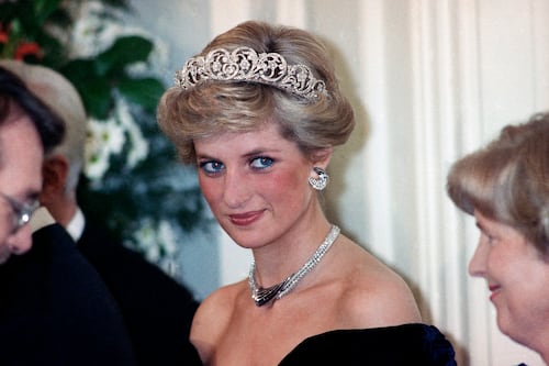 La foto de Lady Di que desató la furia del príncipe Carlos: ella estaba en un oscuro momento