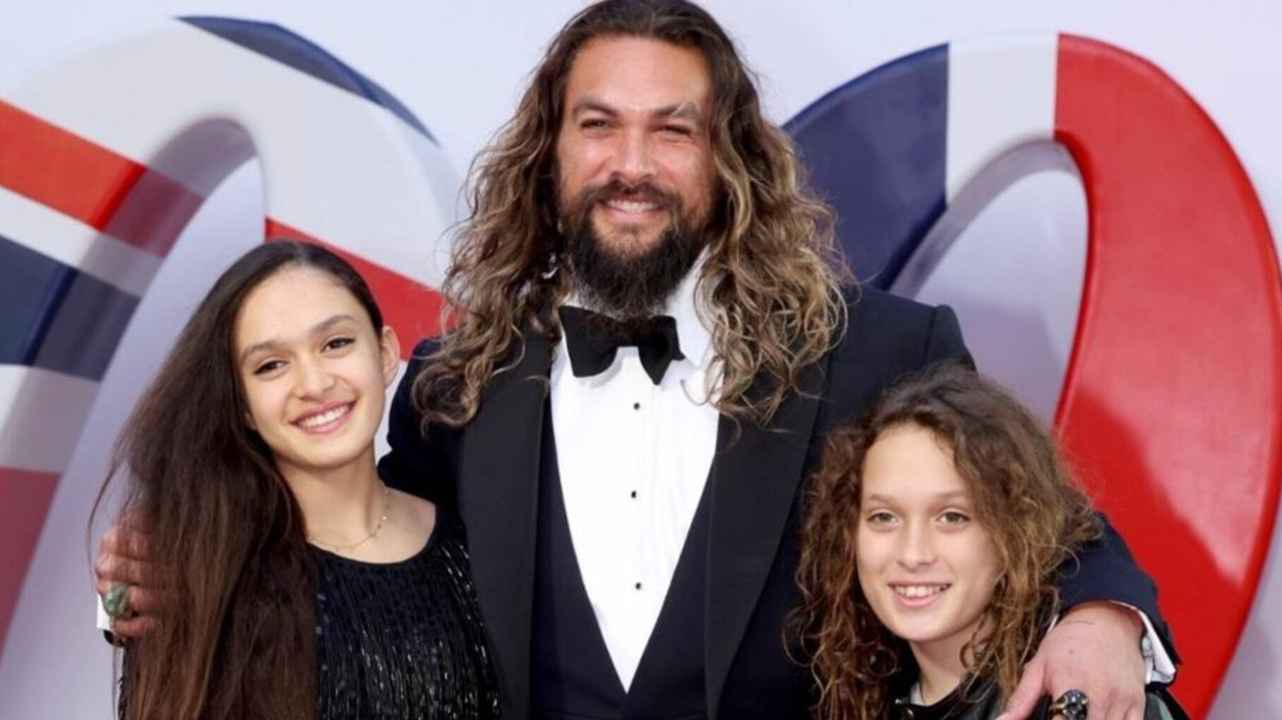 Sus hijos lo acompañan frecuentemente en las alfombras rojas