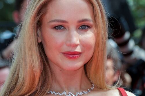 Los looks de Jennifer Lawrence embarazada son muy chic: 3 atuendos en los que mostró su pancita