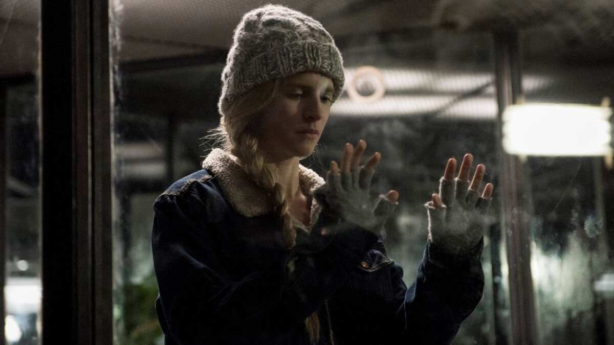 Escena de la serie 'The OA'