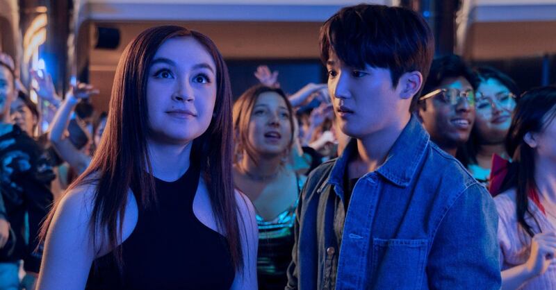 Anna Cathcart protagoniza la serie juvenil 'Besos, Kitty'