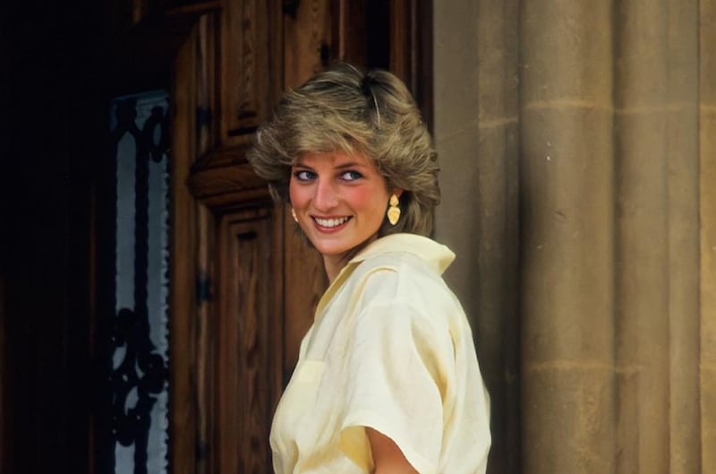 princesa diana tumba funeral