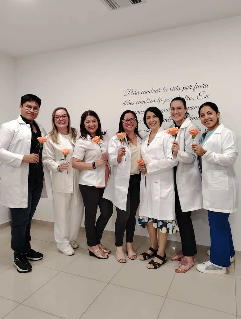 Úrsula Strenge certificada en terapia floral