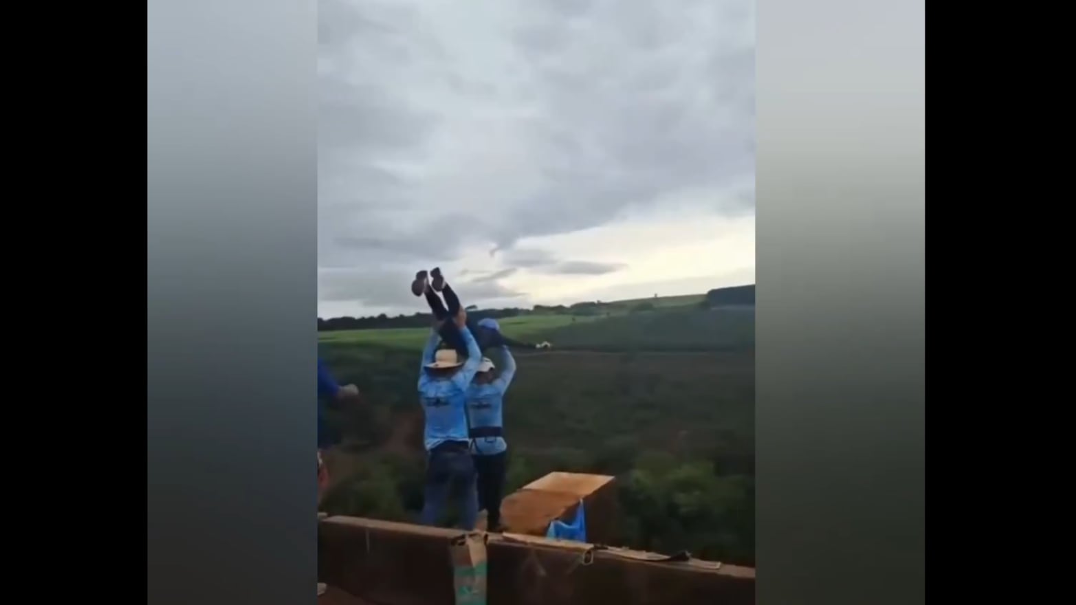 El triste mensaje que publicó la joven antes de ser lanzada al vacío en Brasil