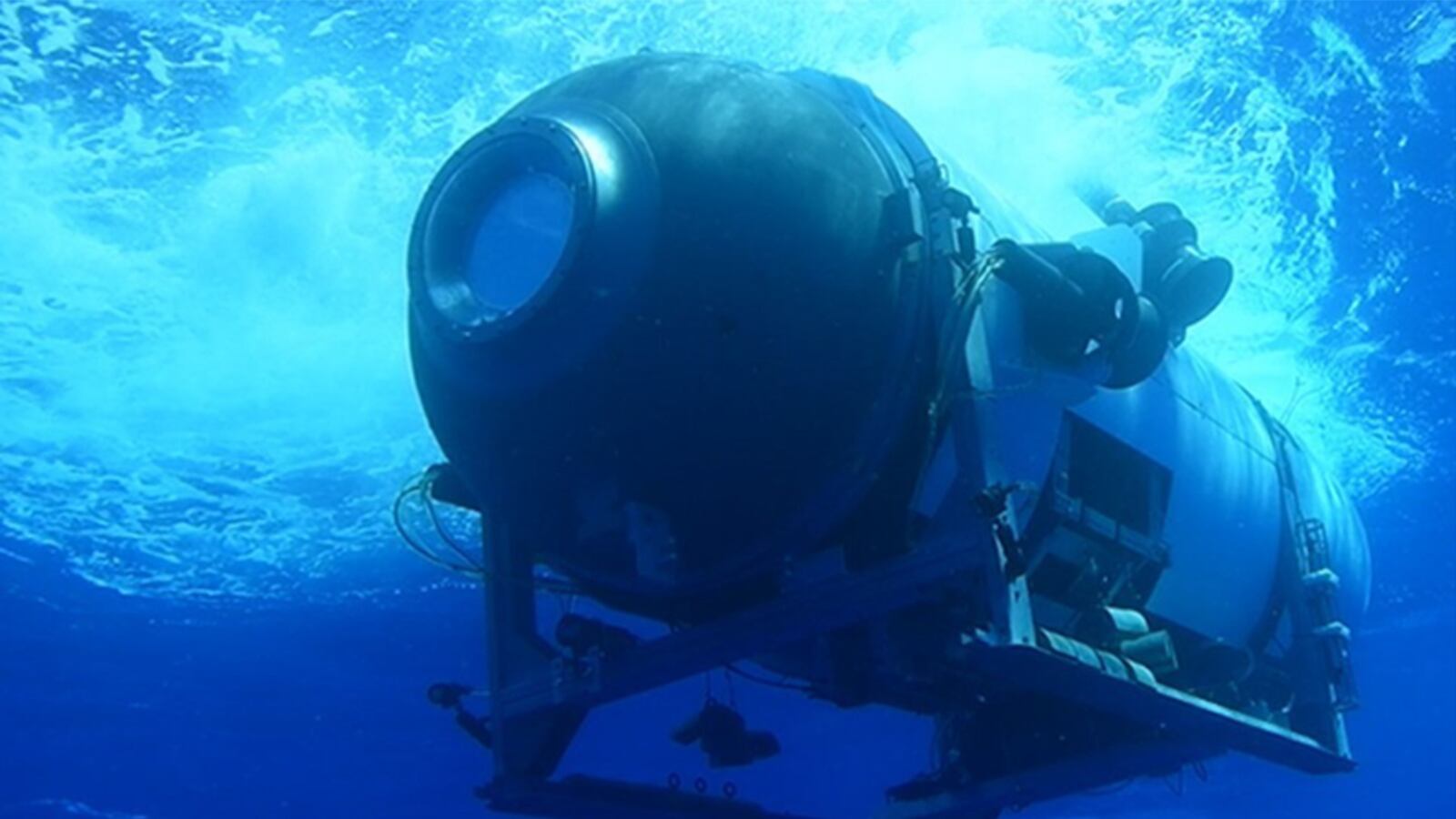 Más perturbadoras pruebas de cómo queda un cuerpo que sufre una implosión de submarino.