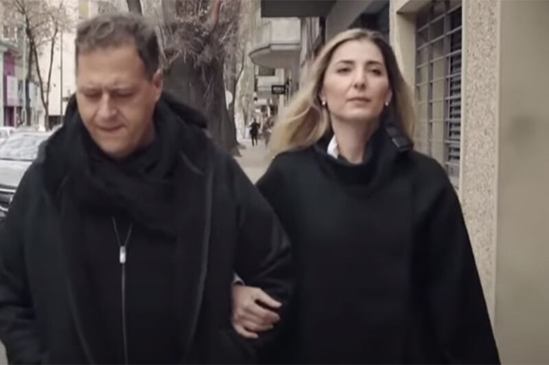 Lo dejó todo por estar con él: ella es la esposa del hijo de Pablo Escobar.