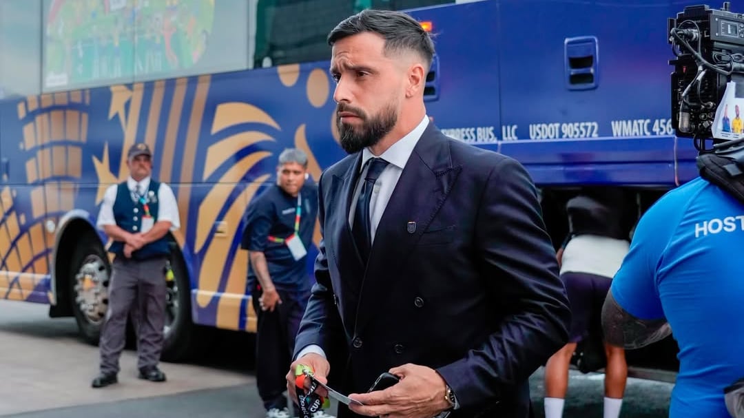 Traje de La Tri
