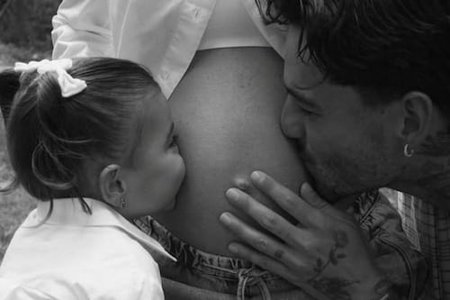 Así anunció Maluma que será padre por segunda vez junto a Susana Gómez y su hija Paris