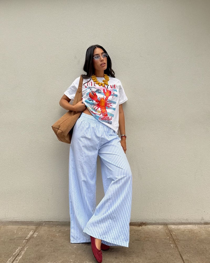 ¿No más jeans? La alternativa cómoda y diferente que promete un look elegante y versátil