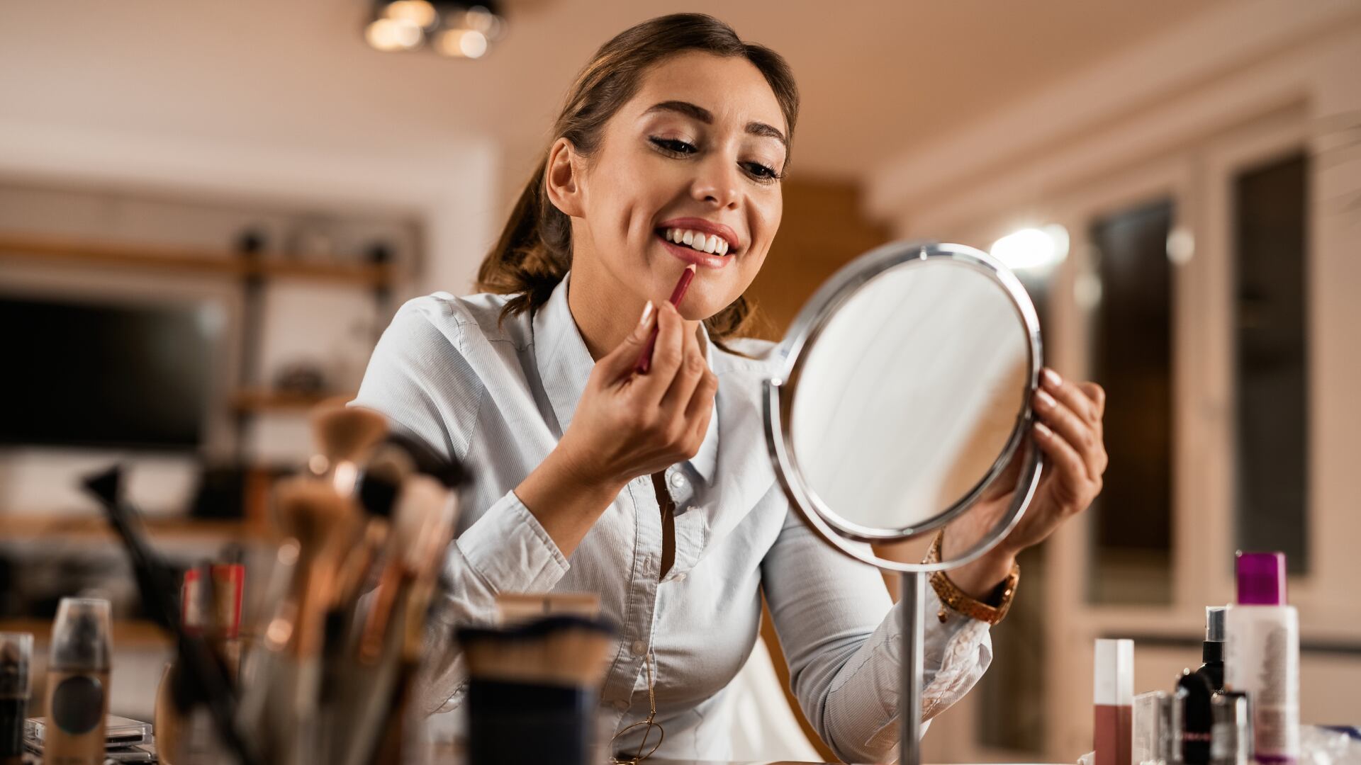 Este es el maquillaje en polvo de precio muy accesible que es mejor que un Chanel.