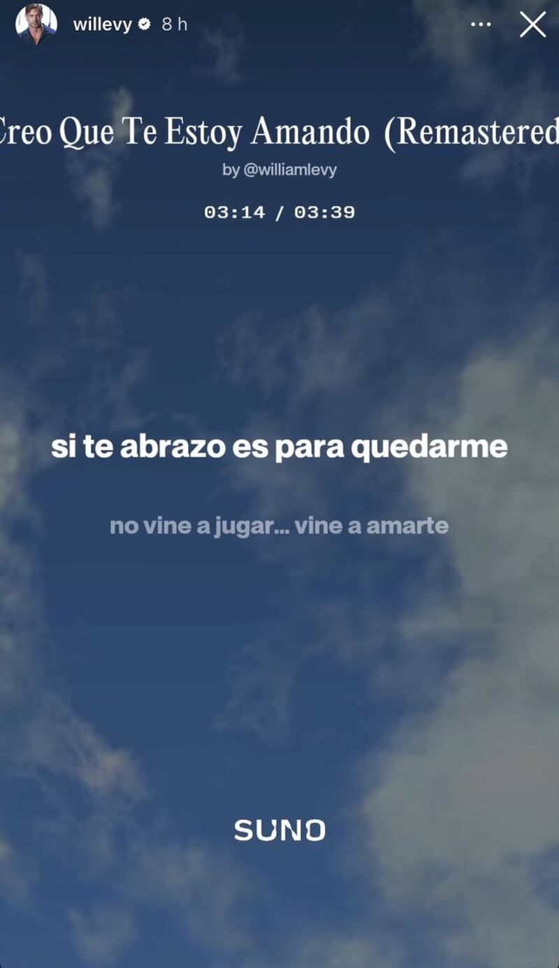 William Levy dedica canción a su novia en medio del cumpleaños de Elizabeth Gutiérrez