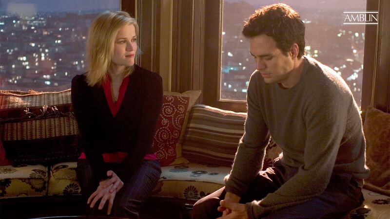 Reese Witherspoon y Mark Ruffalo son los protagonistas de 'Como si fuera cierto'