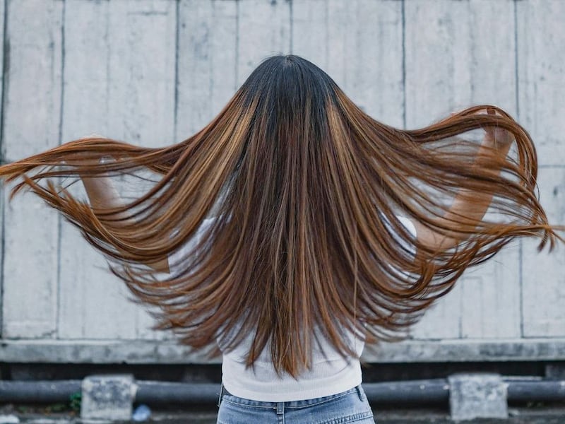 Ya no se lleva el balayage: así es el ‘expensive honey’ que dominará el resto del año.