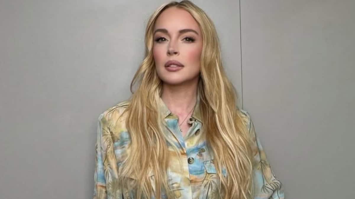 Tras revelar su secreto de belleza, Lindsay Lohan reapareció con el rostro completamente limpio.