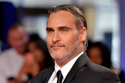 Se filtran imágenes de Joaquin Phoenix vestido como Napoleón Bonaparte