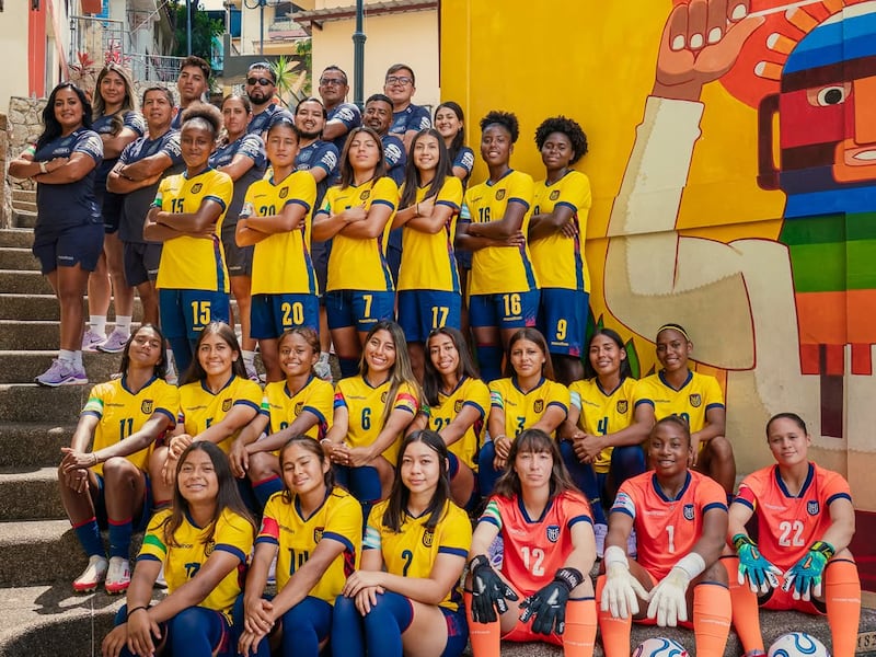 Empieza el sueño de Marruecos: La “Mini Tri” femenina va con fuerza al Sudamericano Sub-17 en Paraguay