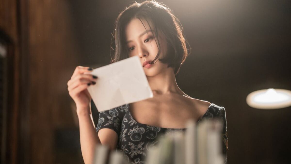 Escena de la serie 'Nadie en el bosque'