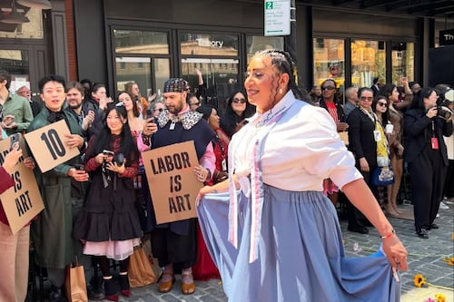 Sin multimillonarios y con mucho estilo: así fue el AntiMet Gala 2026
