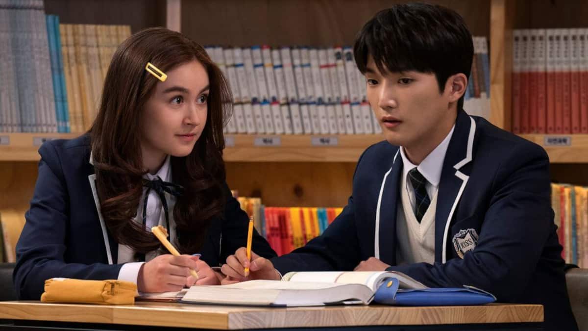 Anna Cathcart y Choi Min-young son mayores que sus personajes en 'Besos, Kitty'