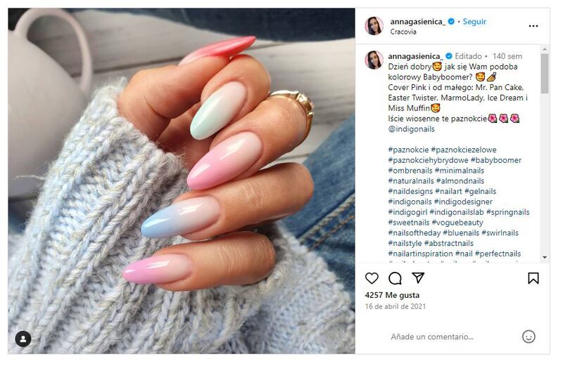 Las uñas baby boomer de colores son perfectas para la primavera-verano