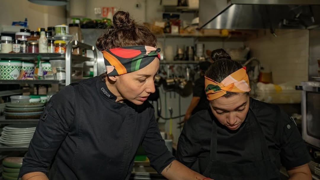 Ecuador se sirve al mundo gracias a Alejandra Espinoza, quien convierte la cocina ecuatoriana en protagonista internacional.
