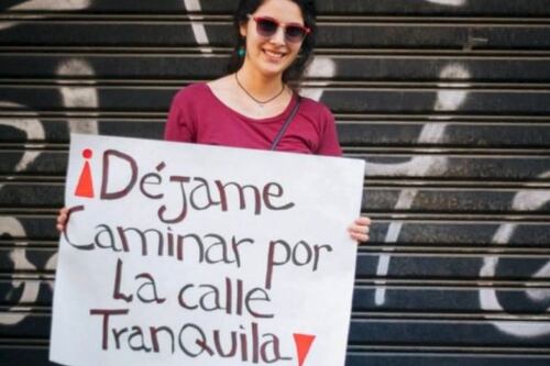 ¡Al fin! Recoleta crea ordenanza que sanciona el acoso callejero con multas de más de $200.000