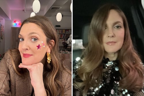 A los 50, Drew Barrymore presume su figura con destellante traje de baño negro y le llueven halagos