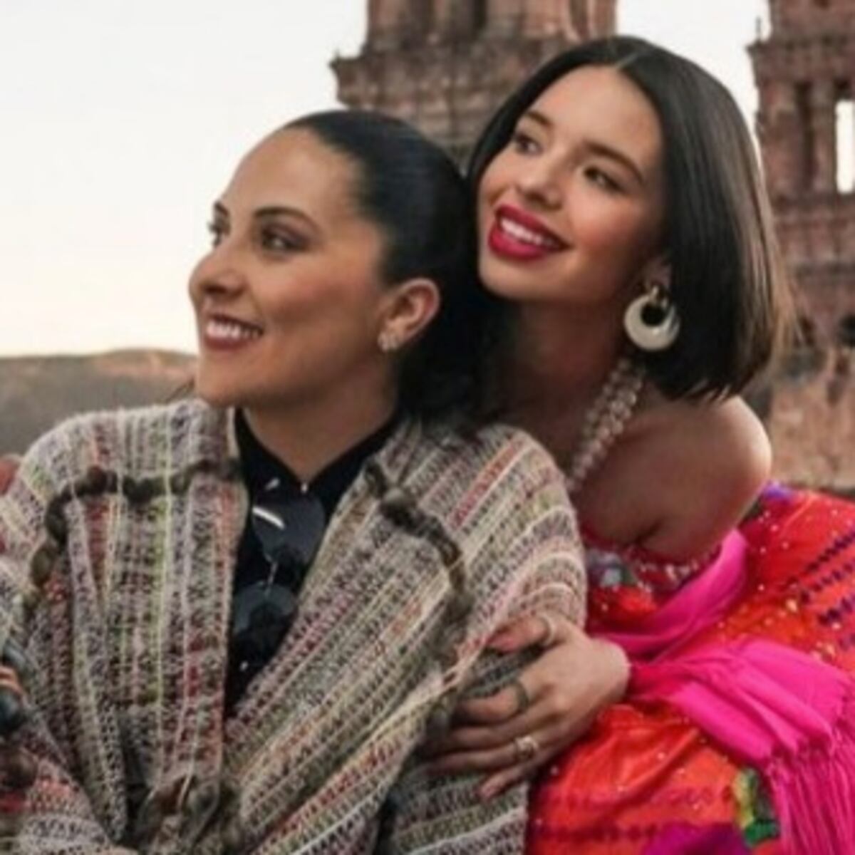 Ángela Aguilar celebra el cumpleaños de su mamá con una foto en la que demuestra su gran parecido – Nueva Mujer