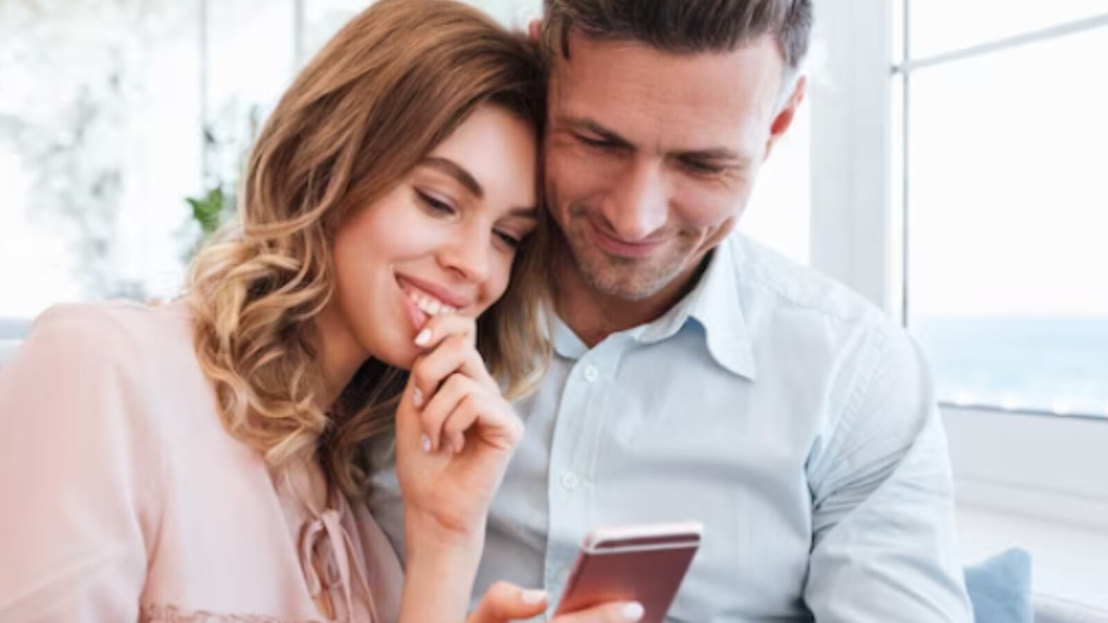 ¿Tu pareja debe tener tus contraseñas?