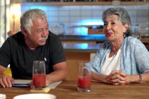 Carlos Caszely a su fallecida esposa: “En cada momento te recuerdo amiga y compañera de mi vida”: