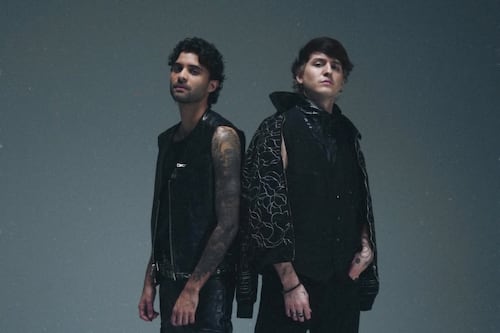 Christopher Vélez y Erick Brian despiertan la nostalgia con “Bajo Cero”, su esperado reencuentro musical