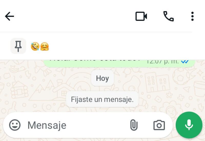 El proceso para fijar un mensaje en WhatsApp es muy sencillo