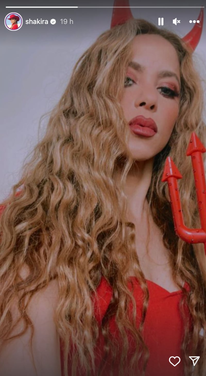 Shakira se disfraza para este Halloween de Diablita