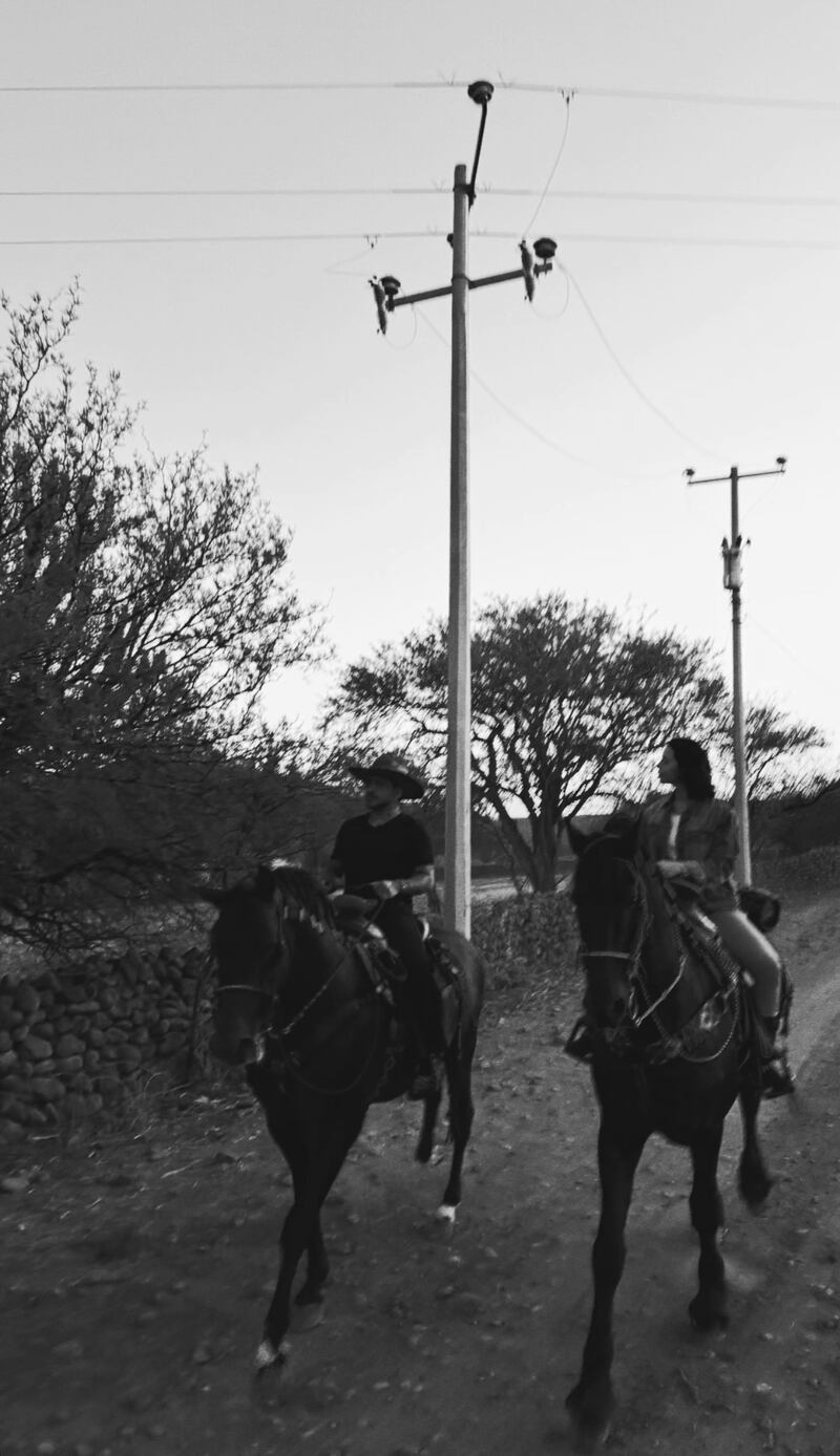 Christian Nodal y Ángela Aguilar desmienten rumores de separación