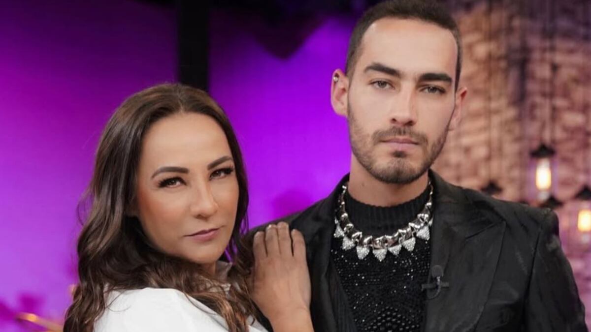 El hijo de Consuelo Duval está siendo acusado de robar una prenda de 90 mil pesos.