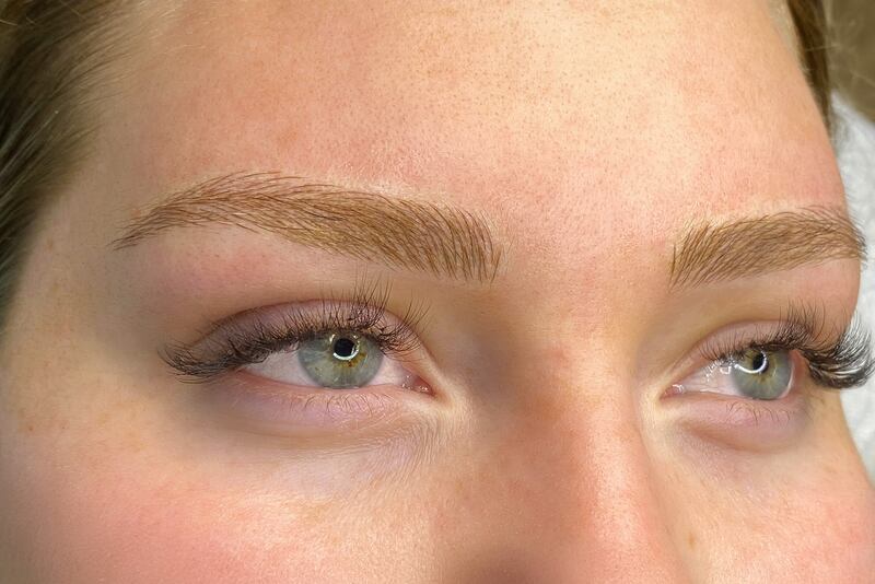 Tendencias de cejas
