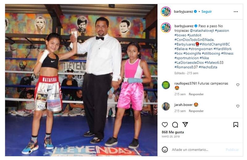Mariana Juárez es una madre entregada a la crianza a su única hija, Daphne Natasha