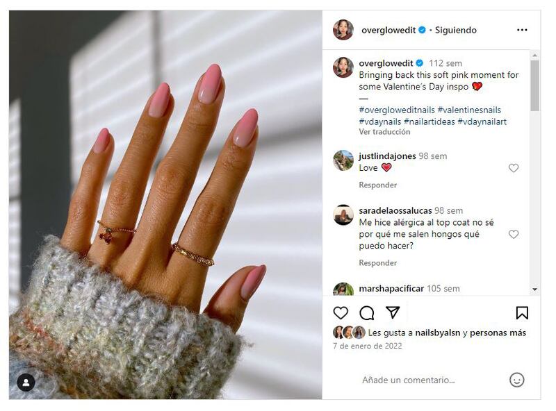 Las uñas baby boomer de colores son perfectas para la primavera-verano