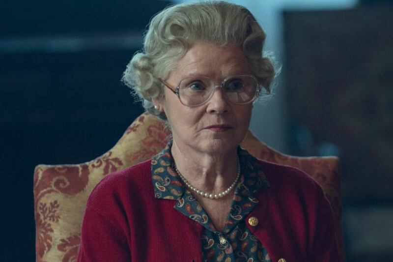 Imelda Staunton como a rainha Elizabeth 2ª na série 'The Crown', da Netflix - Justin Downing/Divulgação