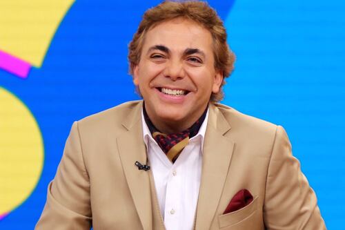 A sus 49 años de edad, Cristian Castro finalmente acabará la prepa