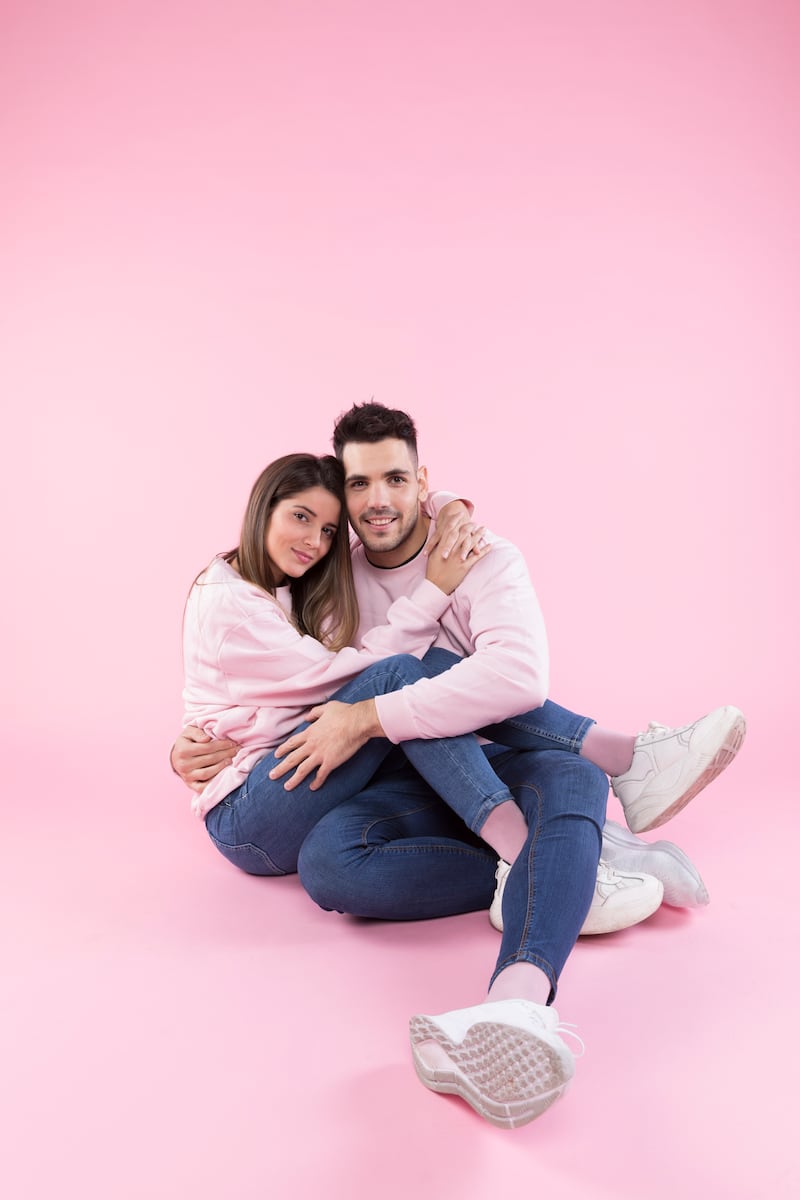 ¿Cómo saber si a un hombre le gustas?