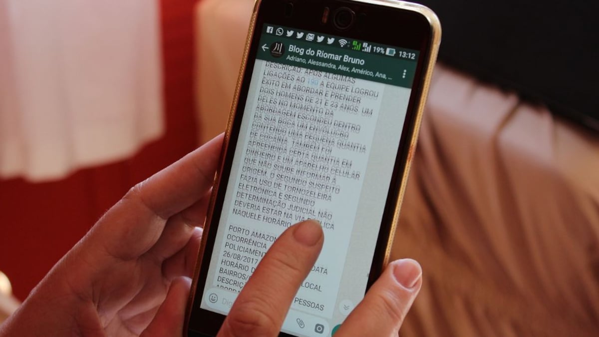 La opción de fijar mensajes es relativamente nueva en WhatsApp