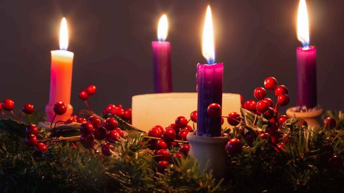 La Corona de Adviento: qué significa y qué representa el color de las velas