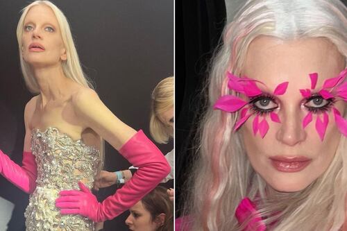 Se quitó los tacones en pleno desfile y rompió todas las reglas por esta razón