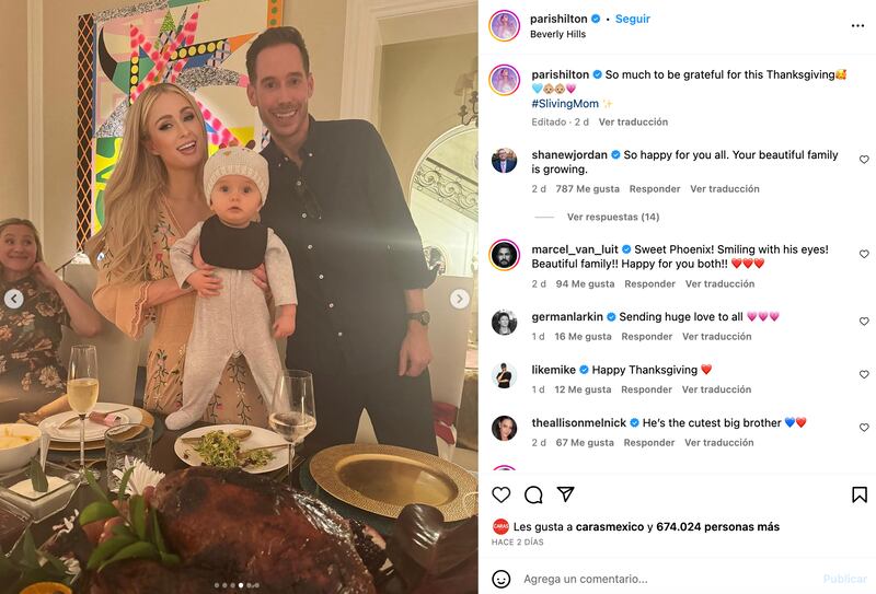 Paris Hilton junto a su familia