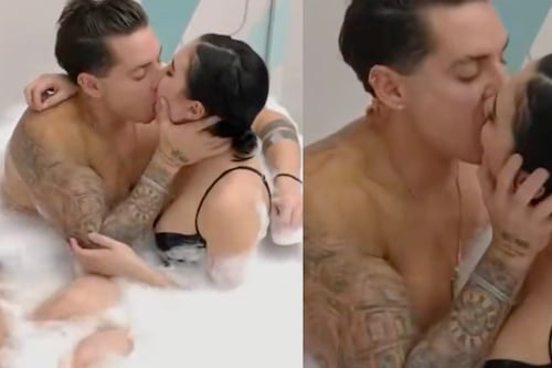 “Tanto que habla del empoderamiento”: Critican a participante de ‘La Mansión VIP’ por tener relaciones en el baño