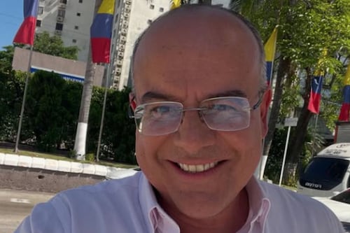 Periodista filtró mensajes que le habría enviado Ricardo Orrego en 2020: “me engancha tu sonrisa”