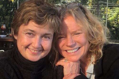 “Un vínculo indisoluble”: Paulina Urrutia reapareció junto a Kathy Salosny en medio de su lucha contra el cáncer