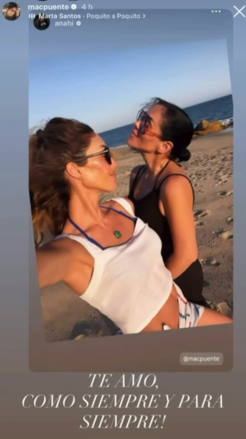 La foto que Anahí compartió junto a su hermana Marichelo